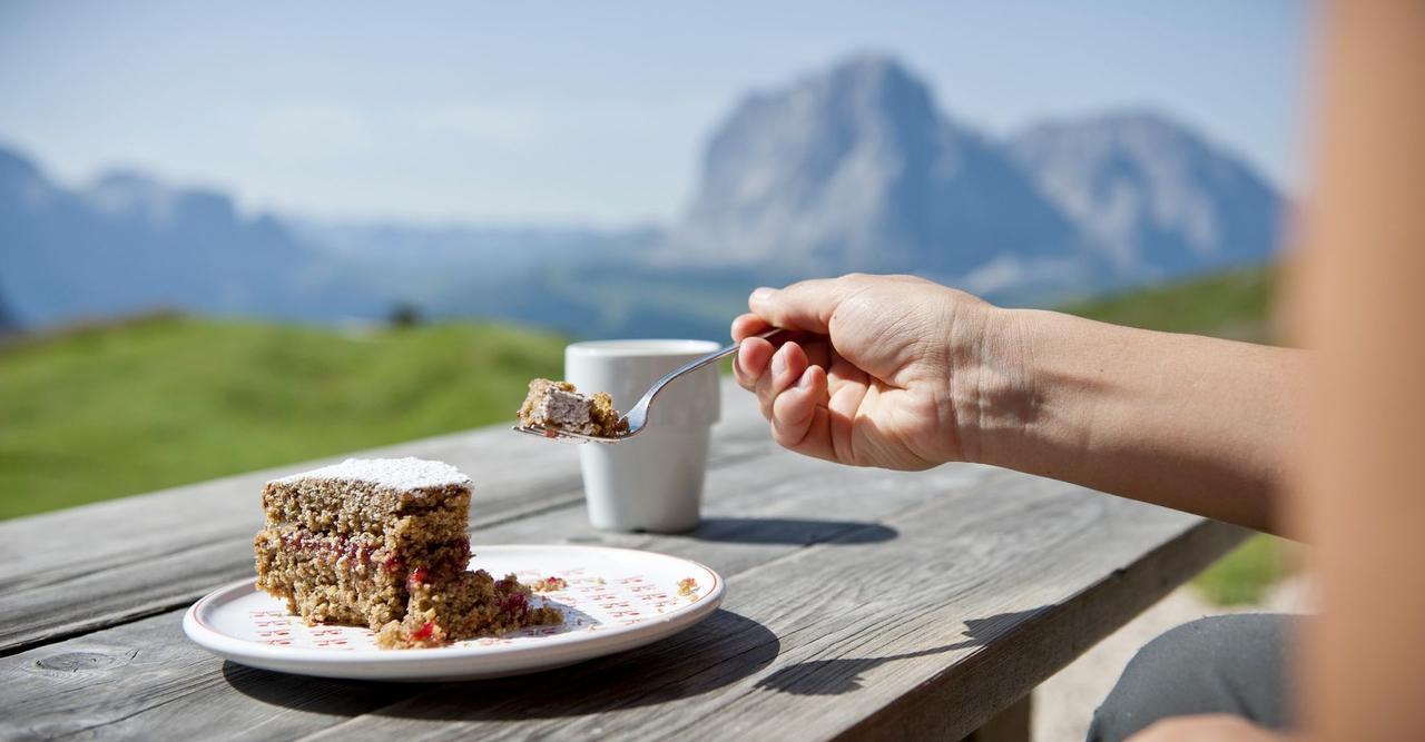 Garni Waltoy Selva di Val Gardena Exterior foto